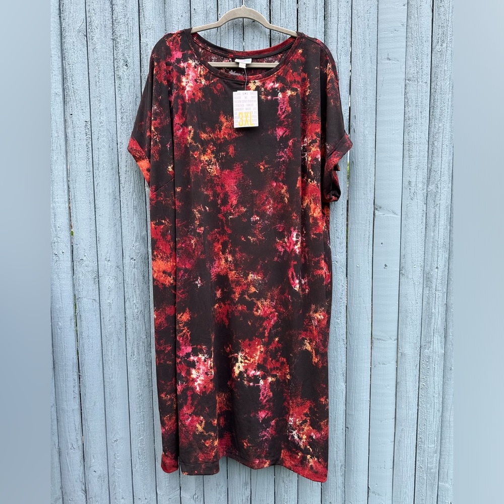 Lularoe Chelsea Short Sleeve T-Shirt Dress in Black/Red Size 3XL NWT